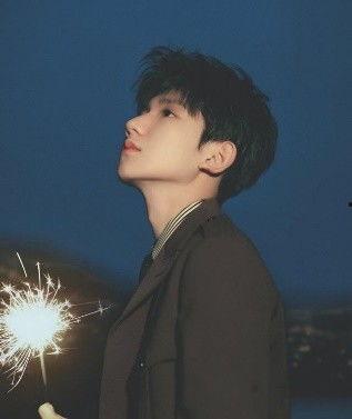 娱乐圈吃瓜男歌手,揭秘吃瓜男歌手背后的故事